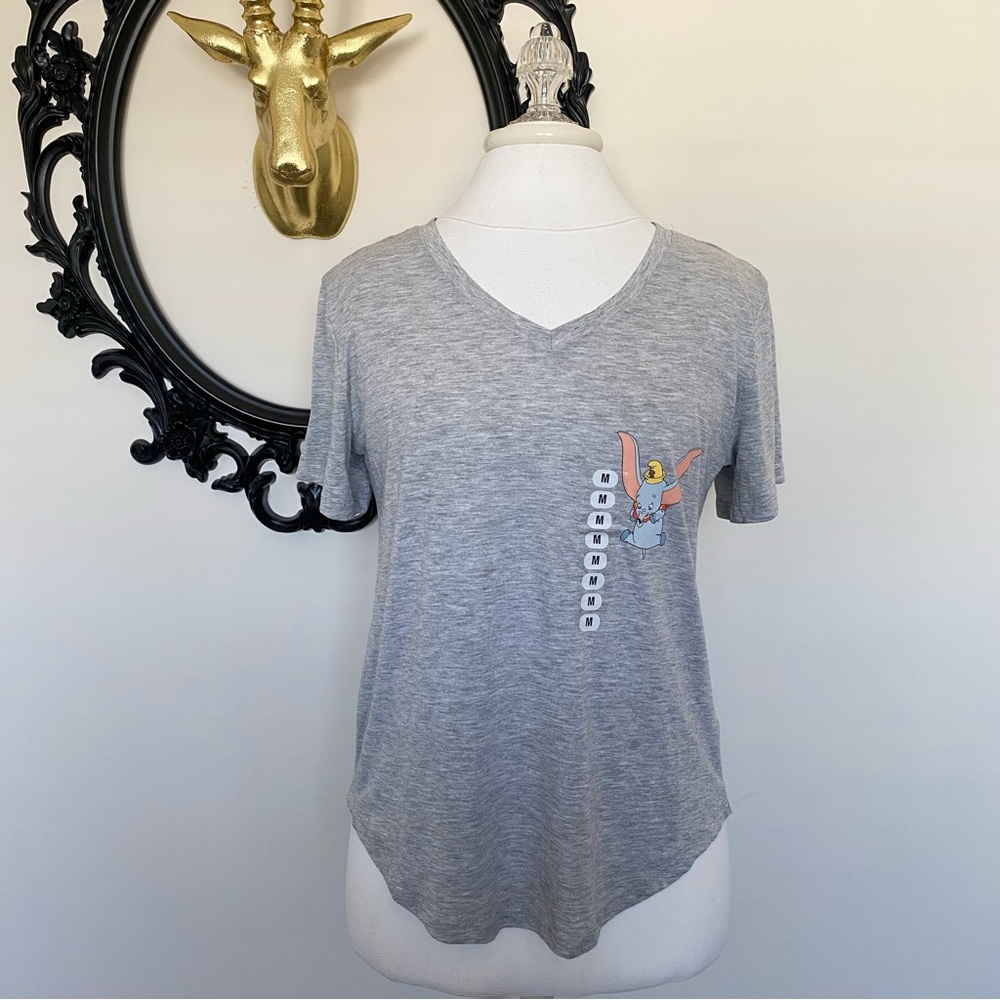 Disney Kohl’s Heathered Gray V Neck Short Sleeve Tee with a Small Dumbo Graphic